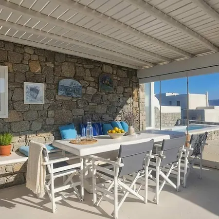 Stunning Sea-view W Access To Shared Pools