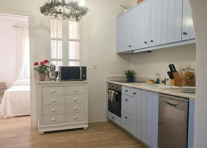 Stunning Sea-view W Access To Shared Pools Apartman *